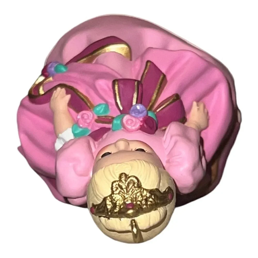 Hallmark Ornament Cinderella 1995 Madame Alexander Series #1 EUC